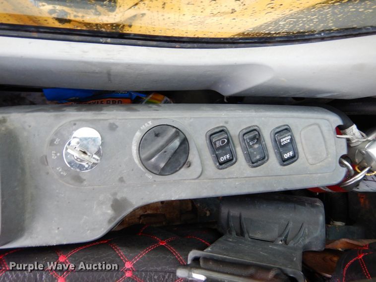 image for item II9563 2006 Komatsu PC228USLC-3N0  excavator