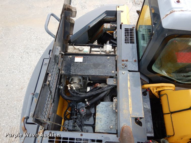 image for item II9563 2006 Komatsu PC228USLC-3N0  excavator