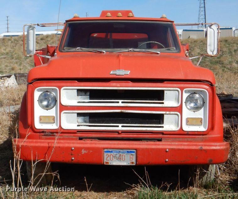 image for item II9905 Chevrolet C50  lube truck