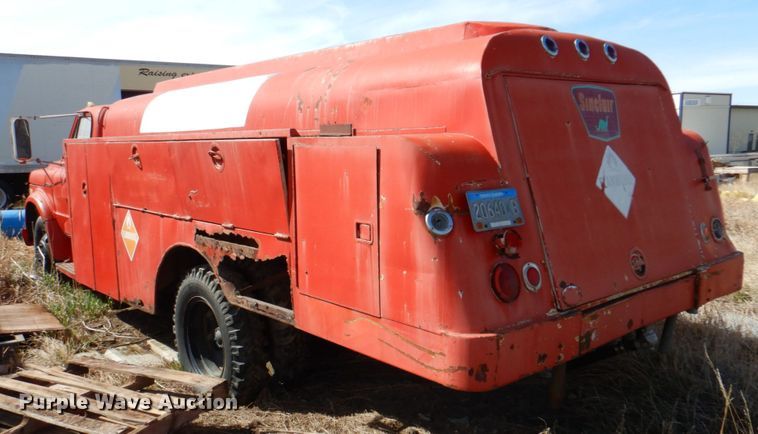 image for item II9905 Chevrolet C50  lube truck