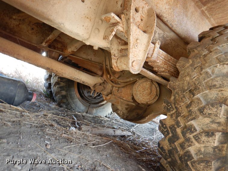 image for item II9905 Chevrolet C50  lube truck