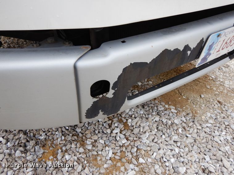 image for item IL9273 2012 Freightliner Business Class M2  refuse truck