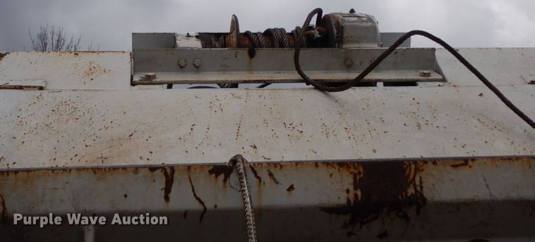 image for item IL9273 2012 Freightliner Business Class M2  refuse truck