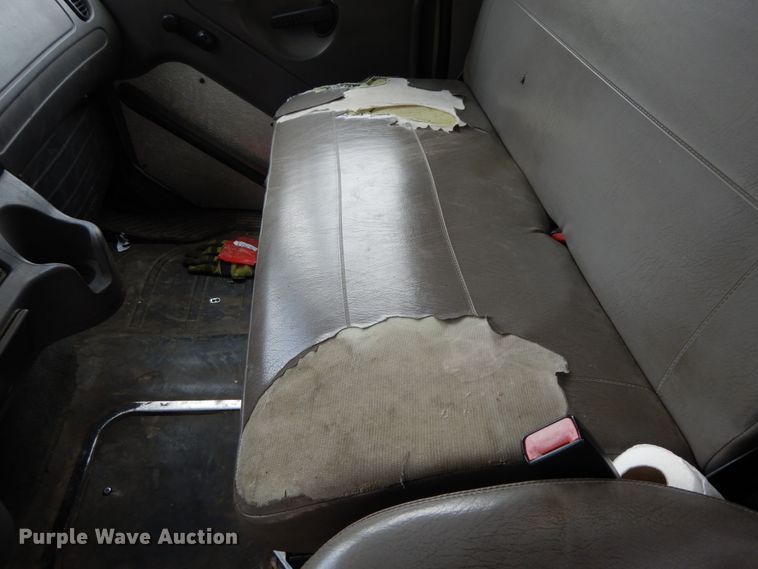 image for item IL9273 2012 Freightliner Business Class M2  refuse truck