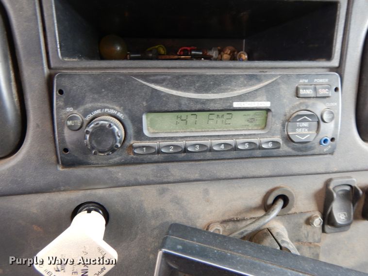 image for item IL9273 2012 Freightliner Business Class M2  refuse truck