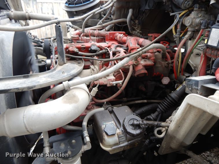 image for item IL9273 2012 Freightliner Business Class M2  refuse truck