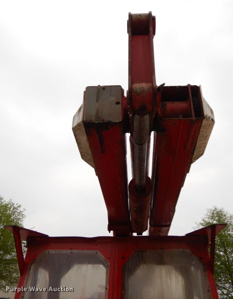 image for item IL9336 Brown Bear ATC 8116  skidder with bucket