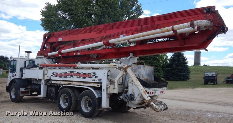 image for item IL9819 1999 Mack MR688S  concrete pump truck