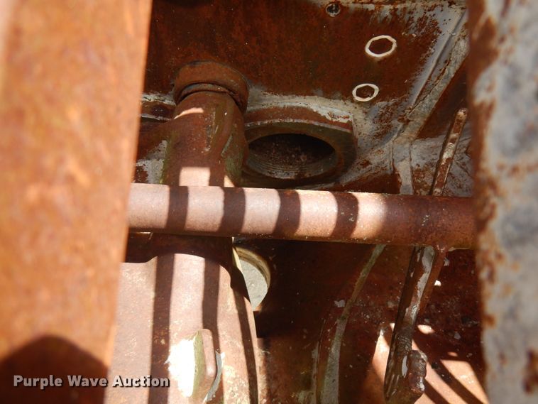 image for item IL9819 1999 Mack MR688S  concrete pump truck