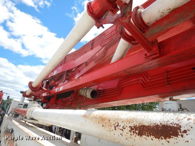 image for item IL9819 1999 Mack MR688S  concrete pump truck