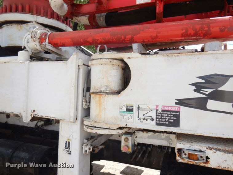 image for item IL9819 1999 Mack MR688S  concrete pump truck