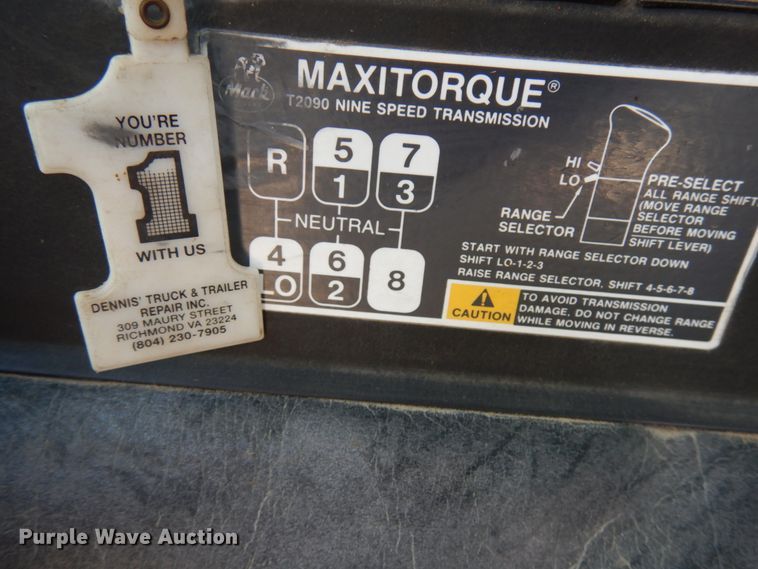 image for item IL9819 1999 Mack MR688S  concrete pump truck