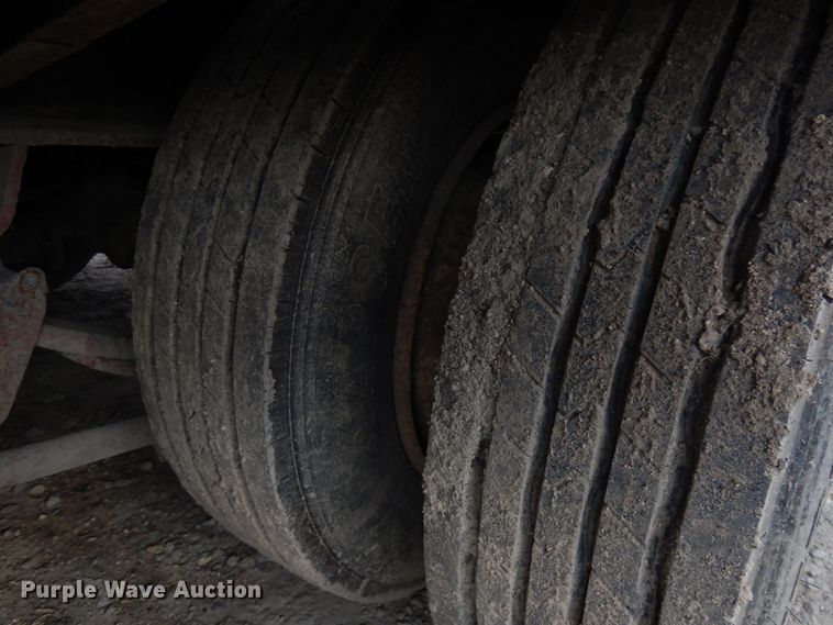 image for item IL9821 2005 Towmaster  equipment trailer