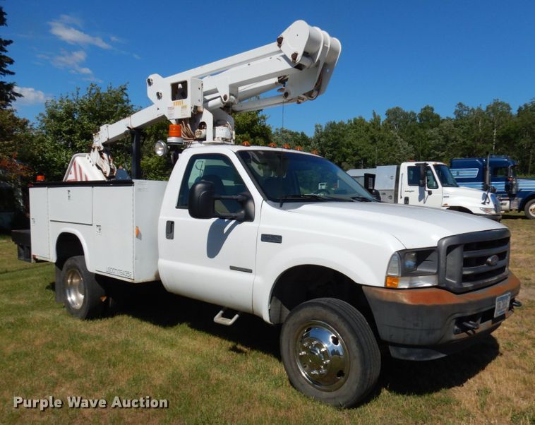image for item IL9838 2002 Ford F450  bucket truck