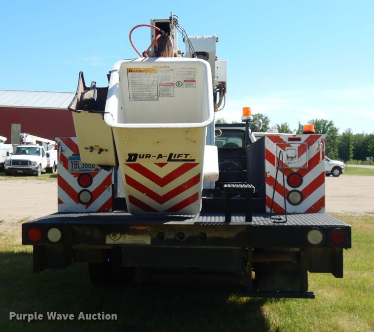 image for item IL9838 2002 Ford F450  bucket truck