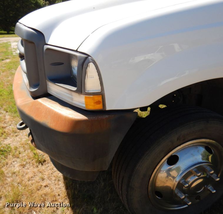 image for item IL9838 2002 Ford F450  bucket truck