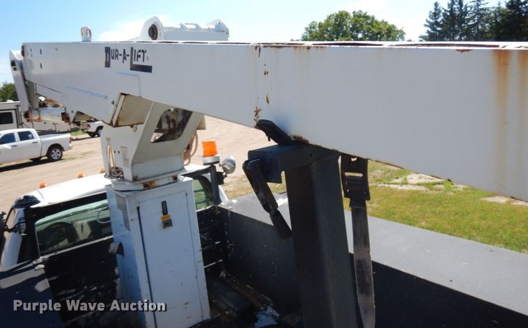 image for item IL9838 2002 Ford F450  bucket truck