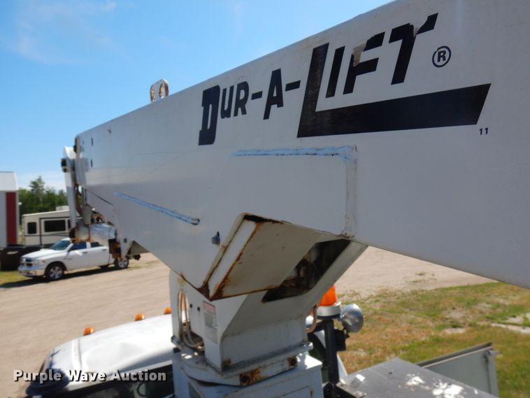 image for item IL9838 2002 Ford F450  bucket truck