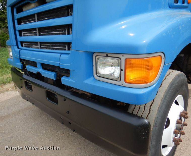 image for item IL9852 2000 Sterling L-Line  digger derrick truck