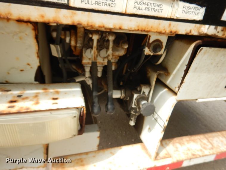 image for item IL9852 2000 Sterling L-Line  digger derrick truck