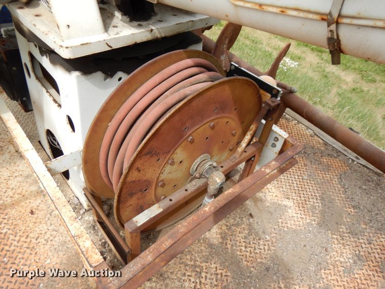 image for item IL9852 2000 Sterling L-Line  digger derrick truck