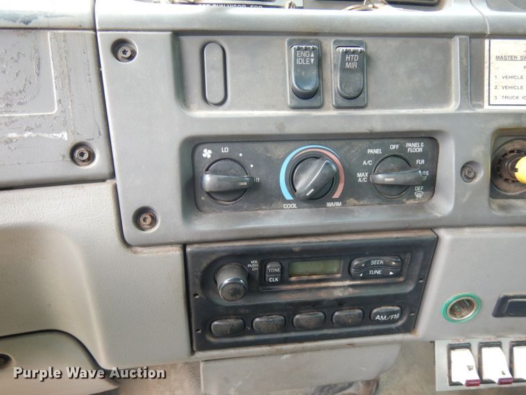 image for item IL9852 2000 Sterling L-Line  digger derrick truck