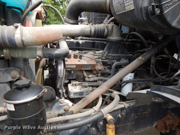 image for item IL9852 2000 Sterling L-Line  digger derrick truck