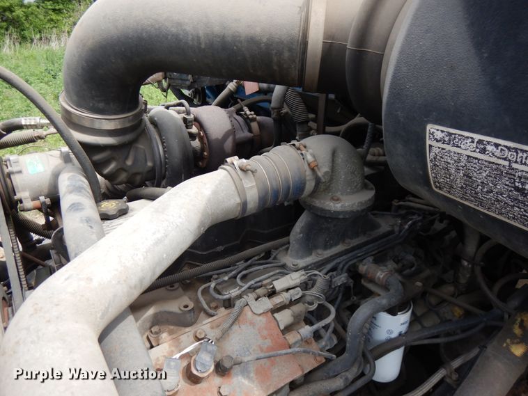 image for item IL9852 2000 Sterling L-Line  digger derrick truck