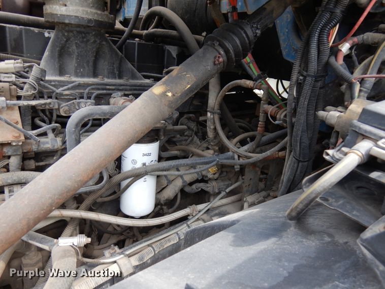 image for item IL9852 2000 Sterling L-Line  digger derrick truck