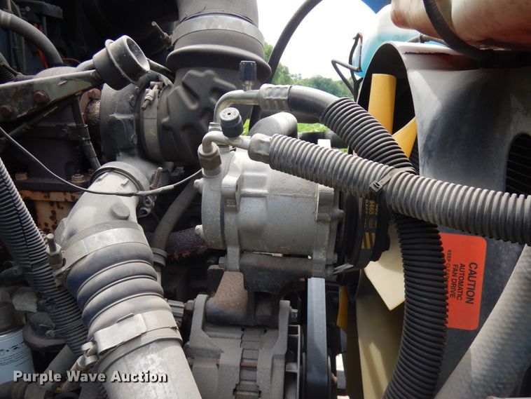 image for item IL9852 2000 Sterling L-Line  digger derrick truck