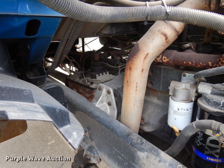 image for item IL9852 2000 Sterling L-Line  digger derrick truck