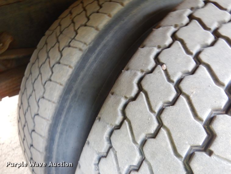 image for item IL9852 2000 Sterling L-Line  digger derrick truck