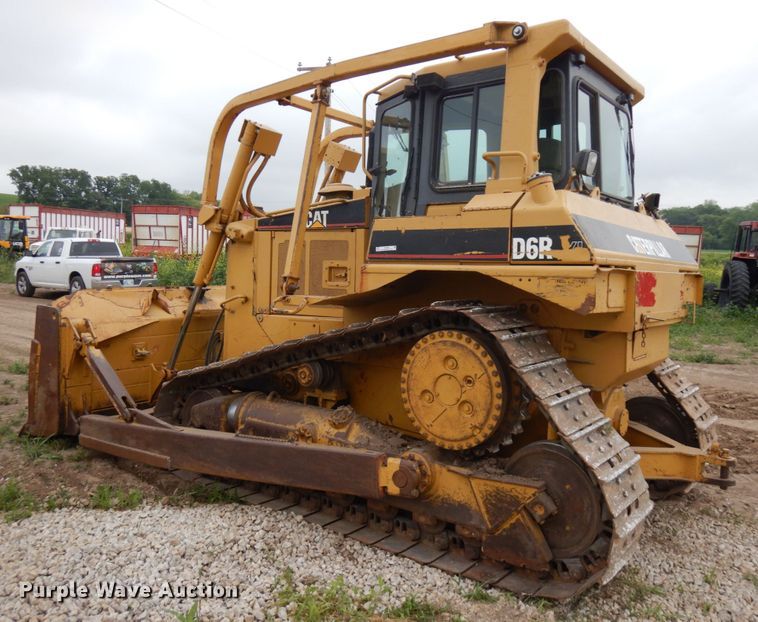 image for item IL9859 1999 Caterpillar D6R XL  dozer