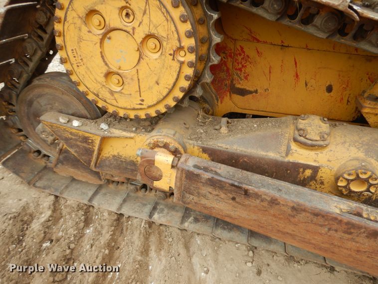 image for item IL9859 1999 Caterpillar D6R XL  dozer