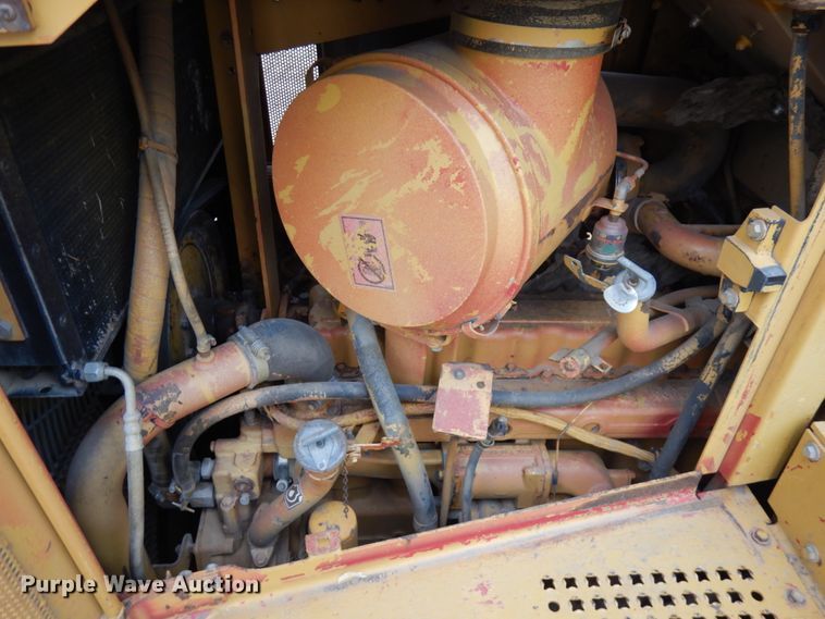 image for item IL9859 1999 Caterpillar D6R XL  dozer