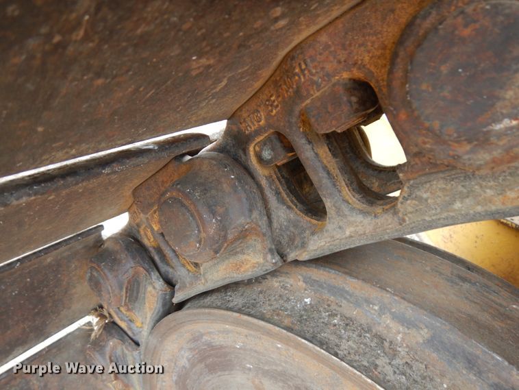 image for item IL9859 1999 Caterpillar D6R XL  dozer