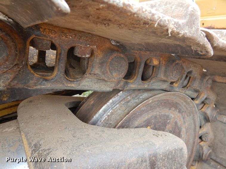 image for item IL9859 1999 Caterpillar D6R XL  dozer