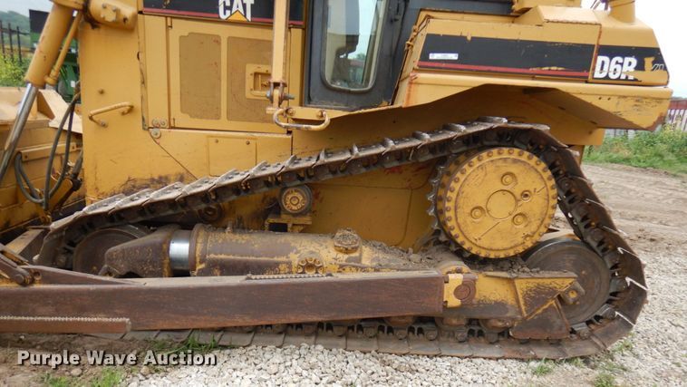 image for item IL9859 1999 Caterpillar D6R XL  dozer