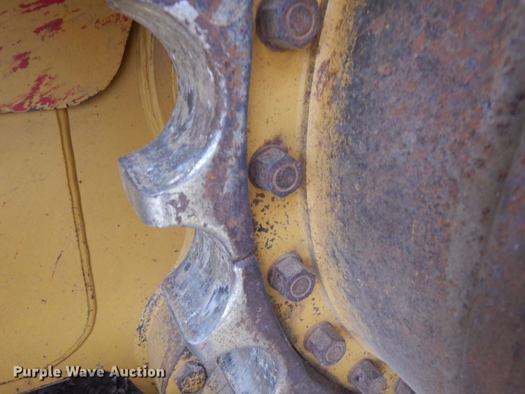 image for item IL9859 1999 Caterpillar D6R XL  dozer