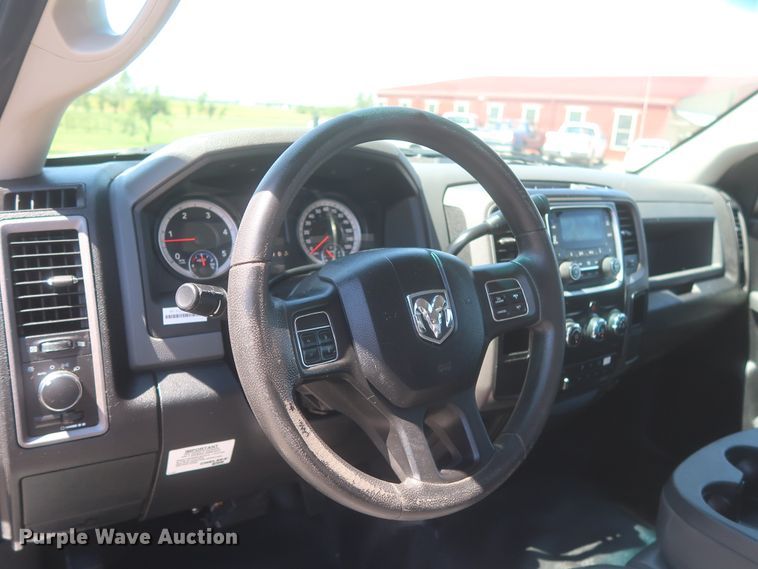 image for item IO9199 2014 Dodge Ram 5500HD  utility / service truck