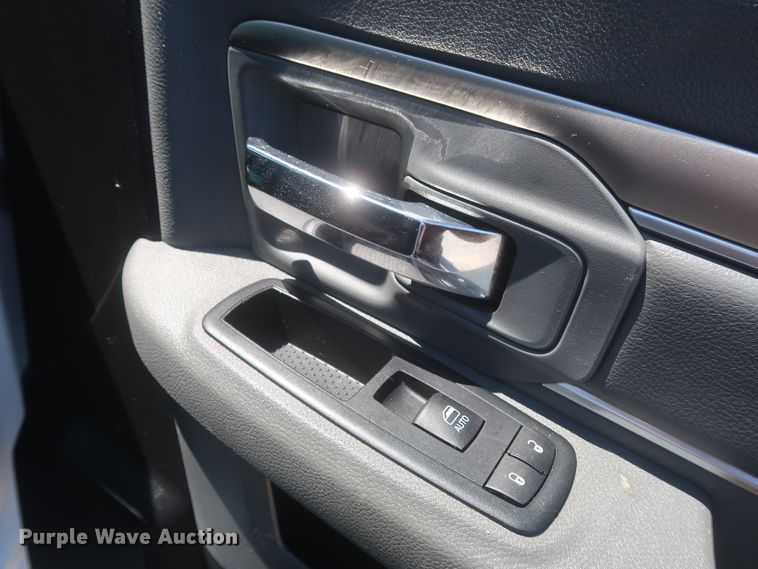 image for item IO9199 2014 Dodge Ram 5500HD  utility / service truck