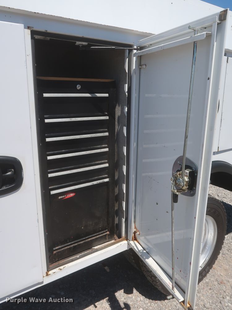 image for item IO9199 2014 Dodge Ram 5500HD  utility / service truck