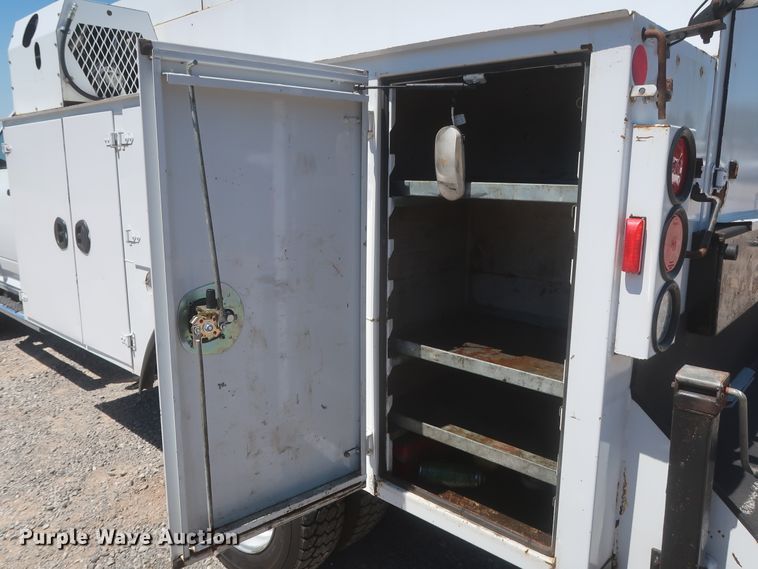 image for item IO9199 2014 Dodge Ram 5500HD  utility / service truck