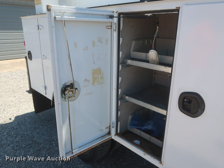 image for item IO9199 2014 Dodge Ram 5500HD  utility / service truck