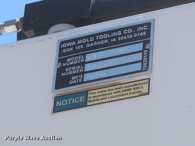 image for item IO9199 2014 Dodge Ram 5500HD  utility / service truck