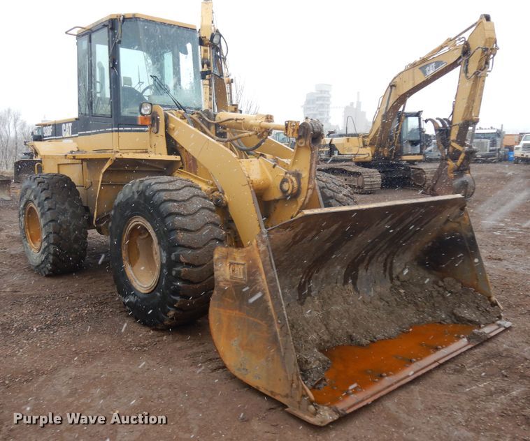 image for item IP9185 1996 Caterpillar 938F  wheel loader