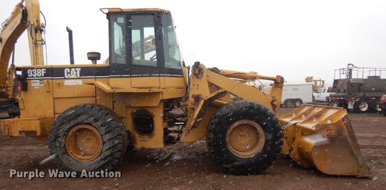 image for item IP9185 1996 Caterpillar 938F  wheel loader