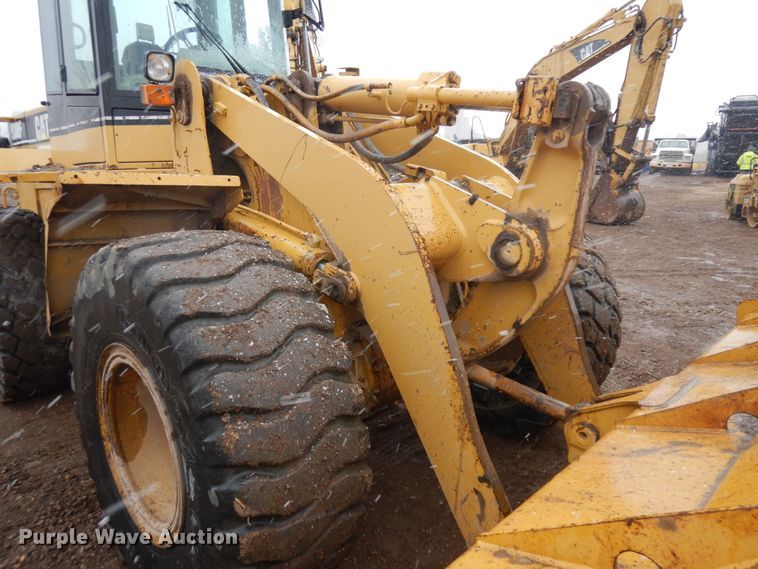 image for item IP9185 1996 Caterpillar 938F  wheel loader