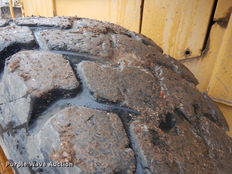 image for item IP9185 1996 Caterpillar 938F  wheel loader