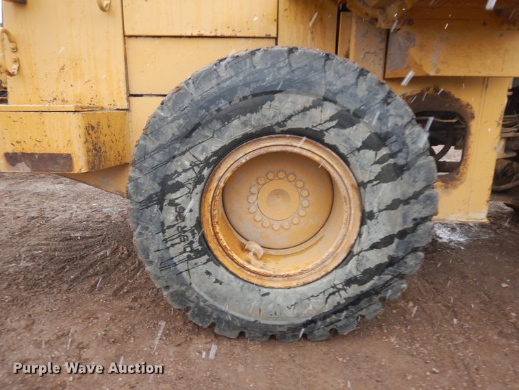 image for item IP9185 1996 Caterpillar 938F  wheel loader